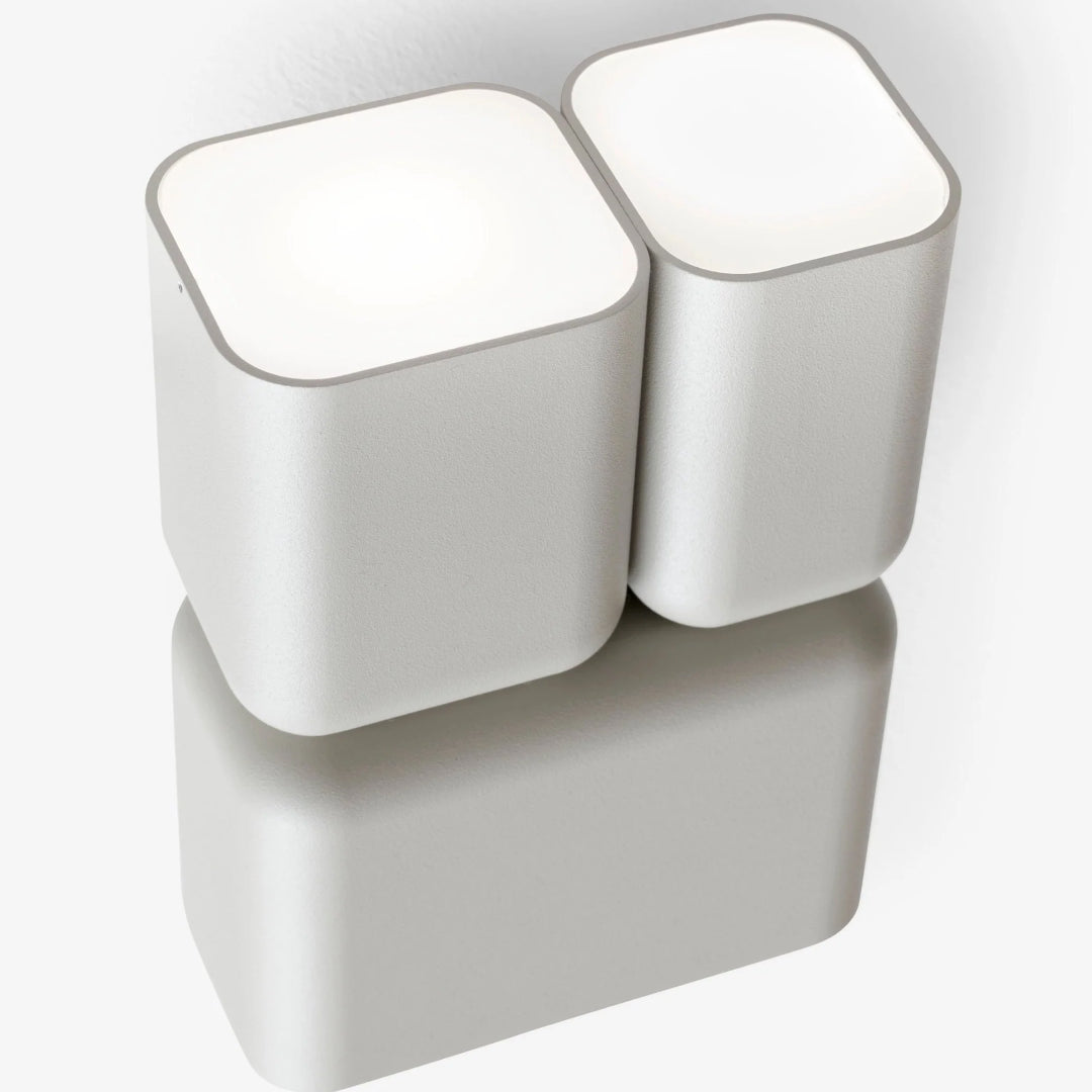 Tabata LN10 Wall Lamp