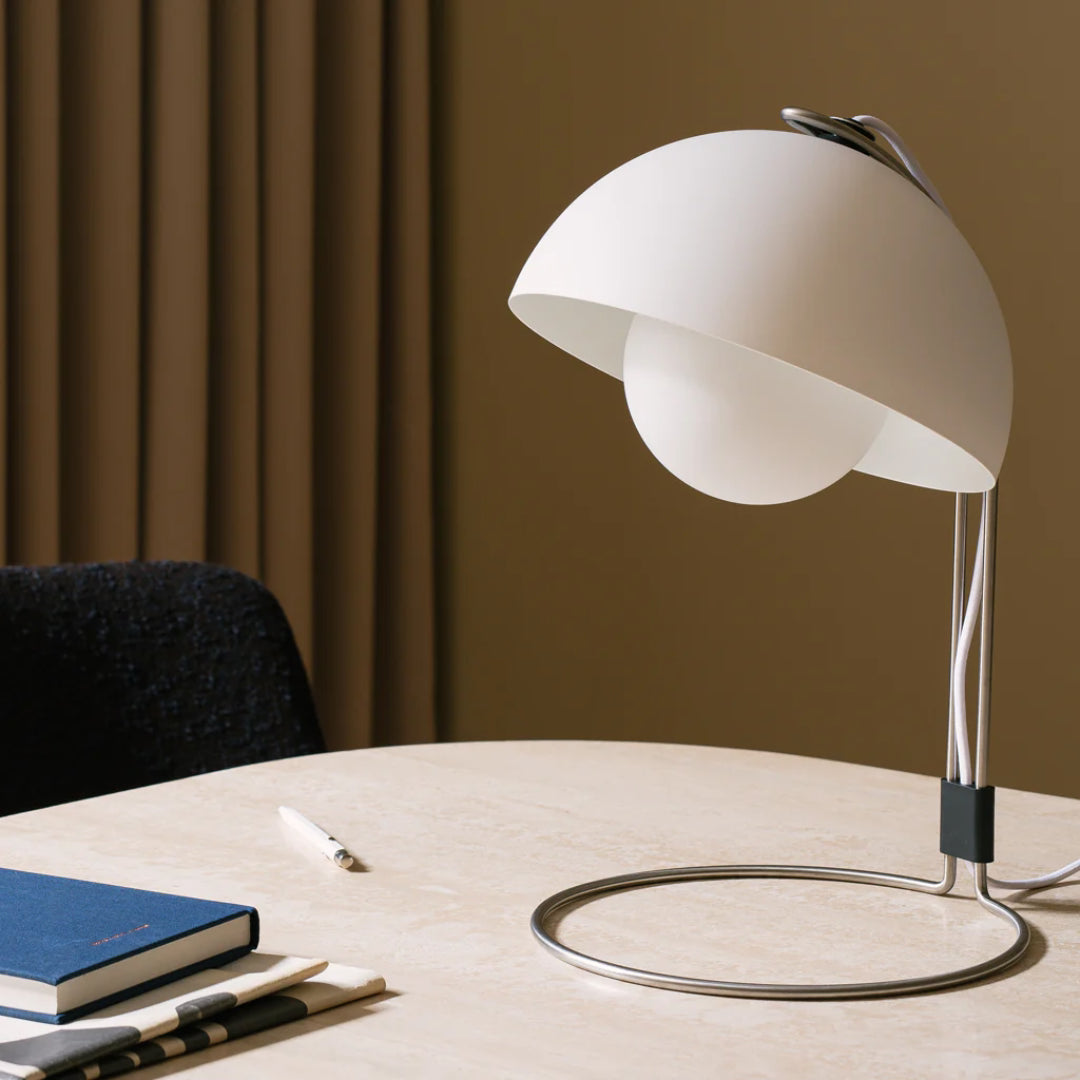 Flowerpot VP4 Table Lamp