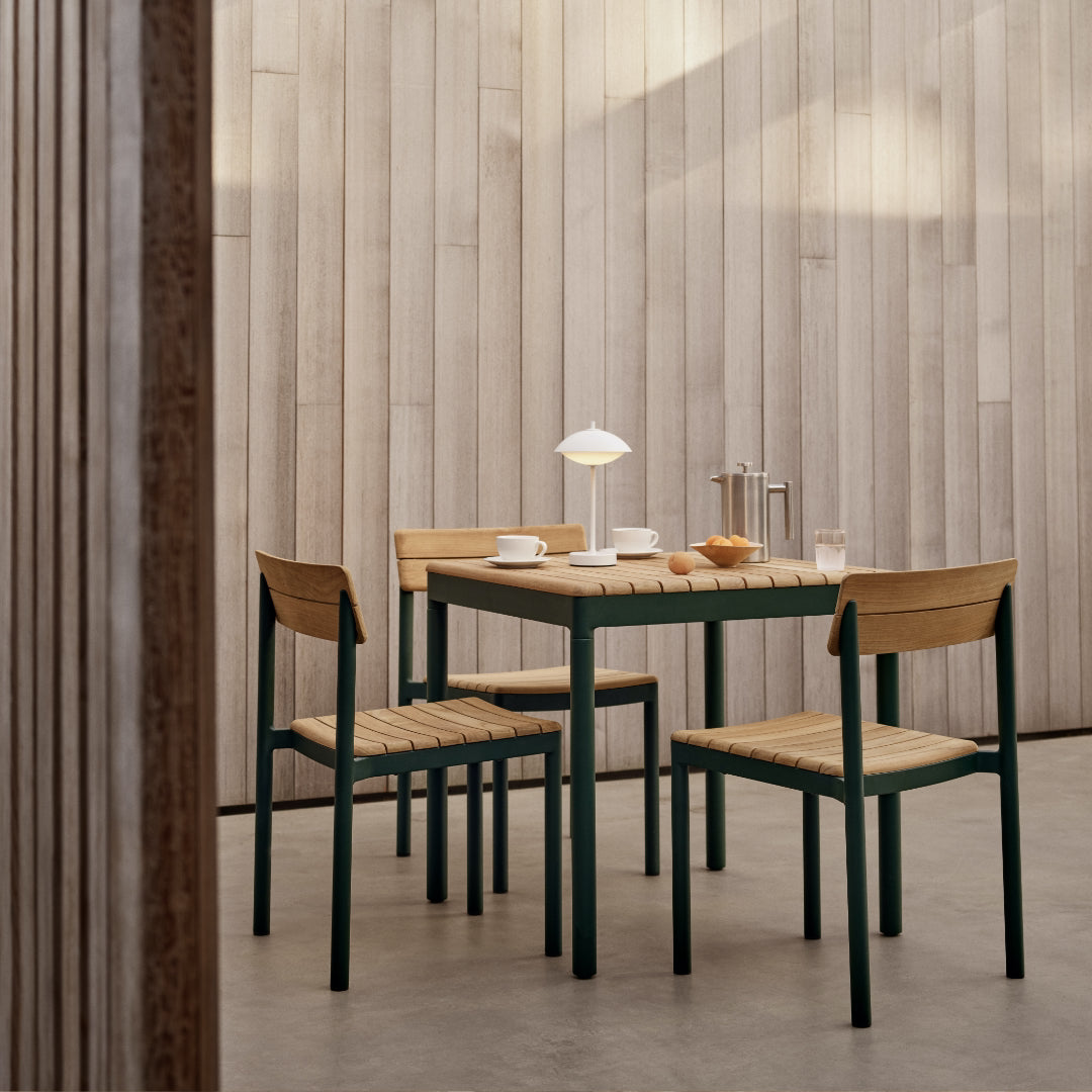 Pelagus Table 75 x 75
