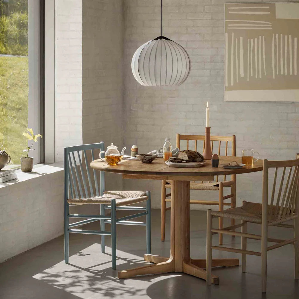 C69E Ry Dining Table