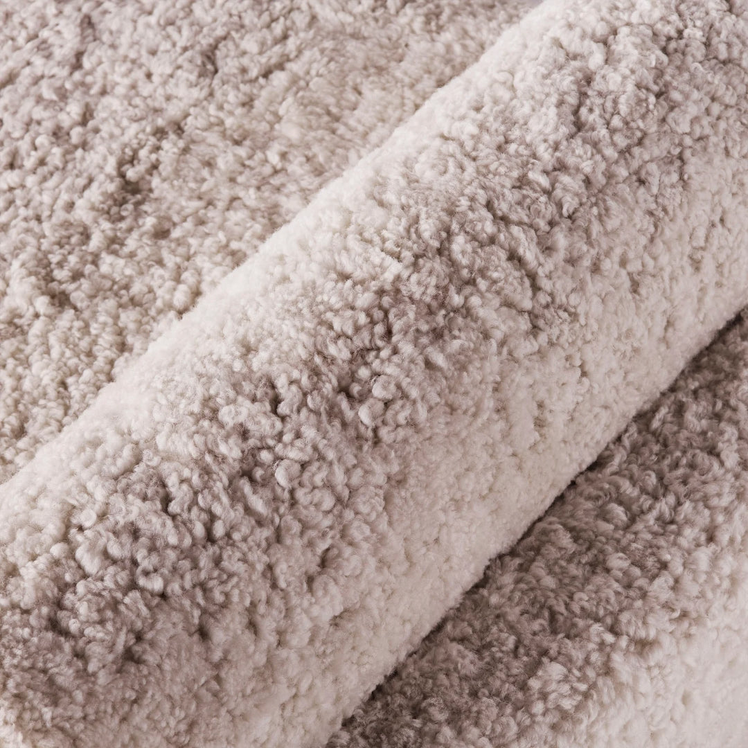 V Day Bed - Sheepskin