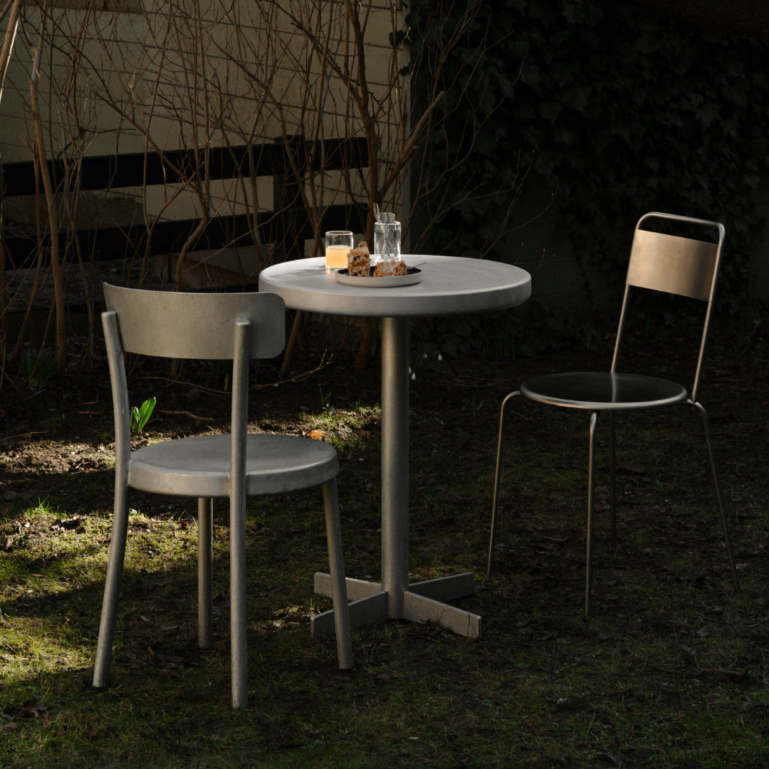 Tasca Table