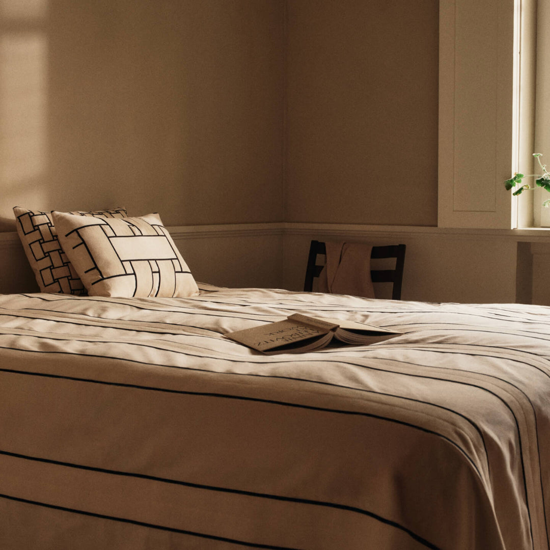 Lattice Offset Cushion