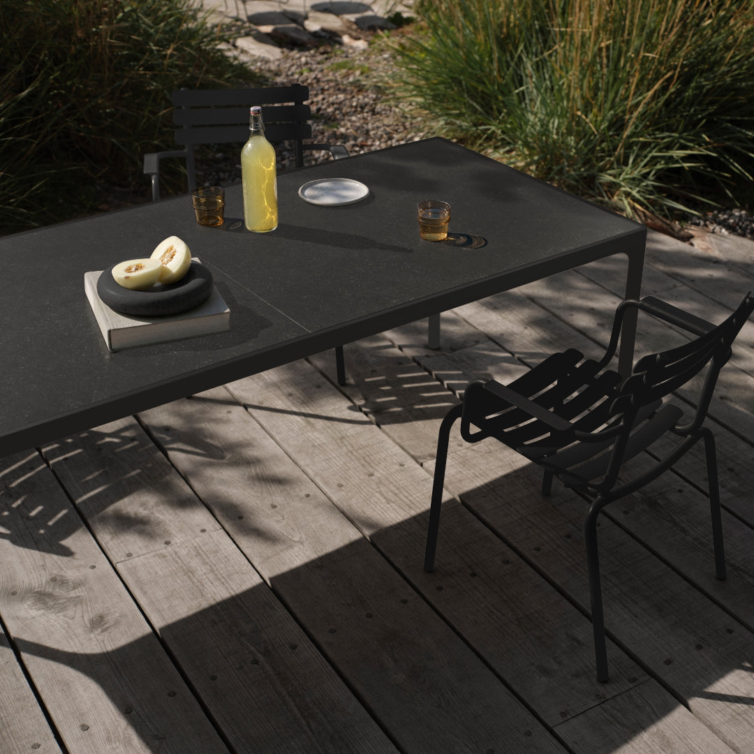 FOUR Dining Table - Ceramic