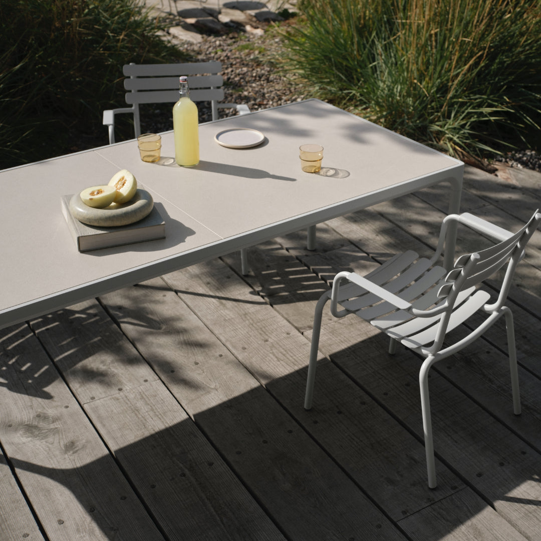 FOUR Dining Table - Ceramic