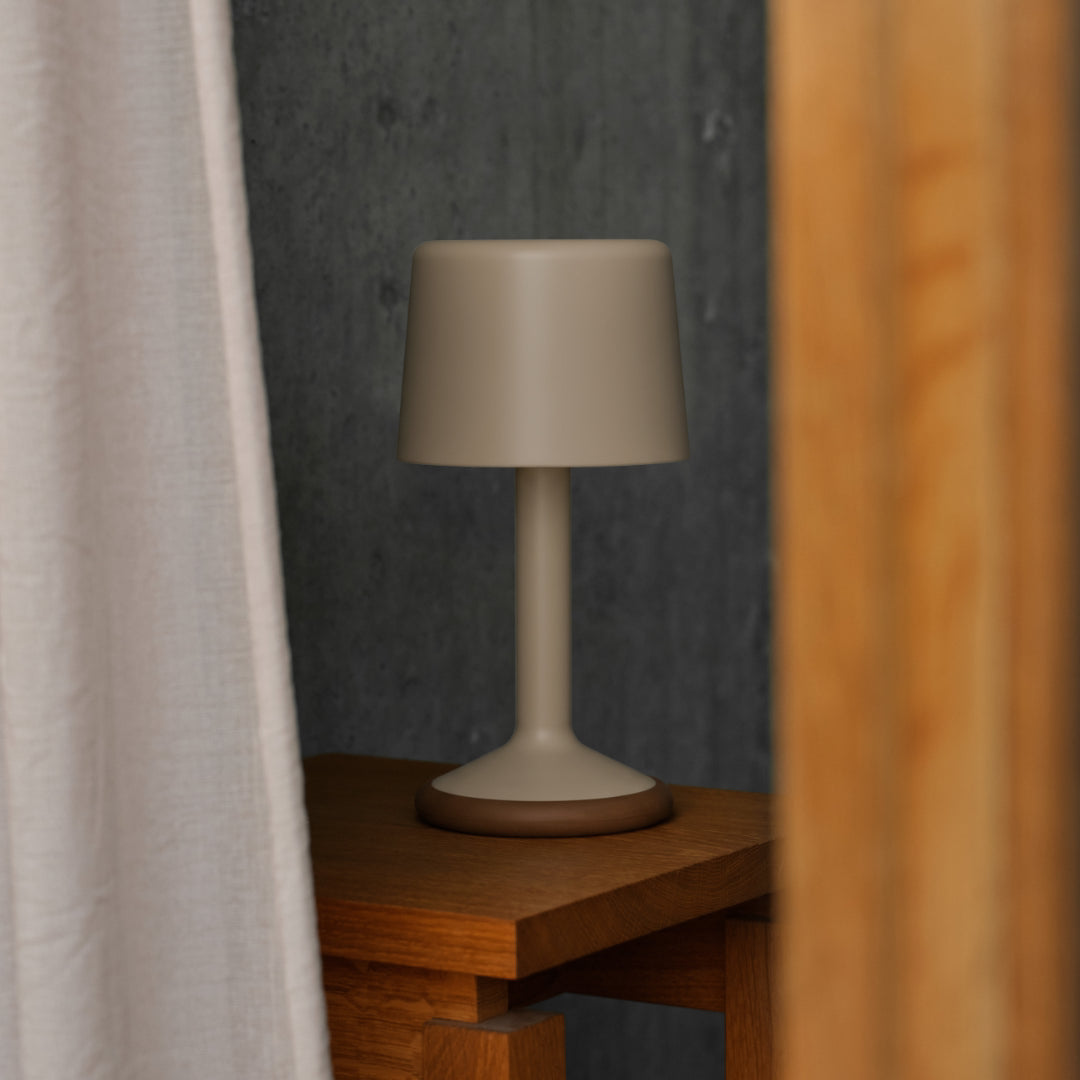 LUU Portable Outdoor Table Lamp