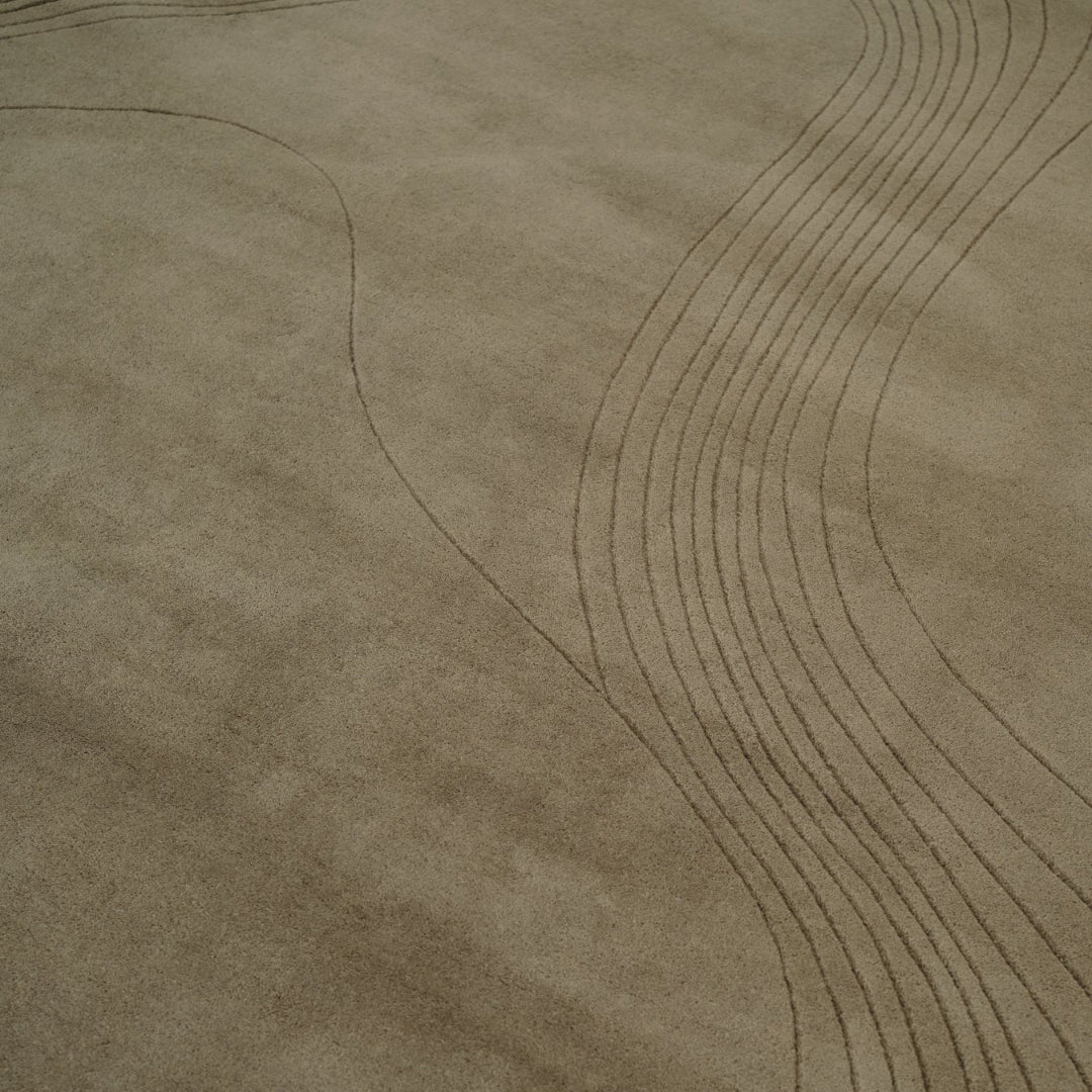 Fluid Arc Rug