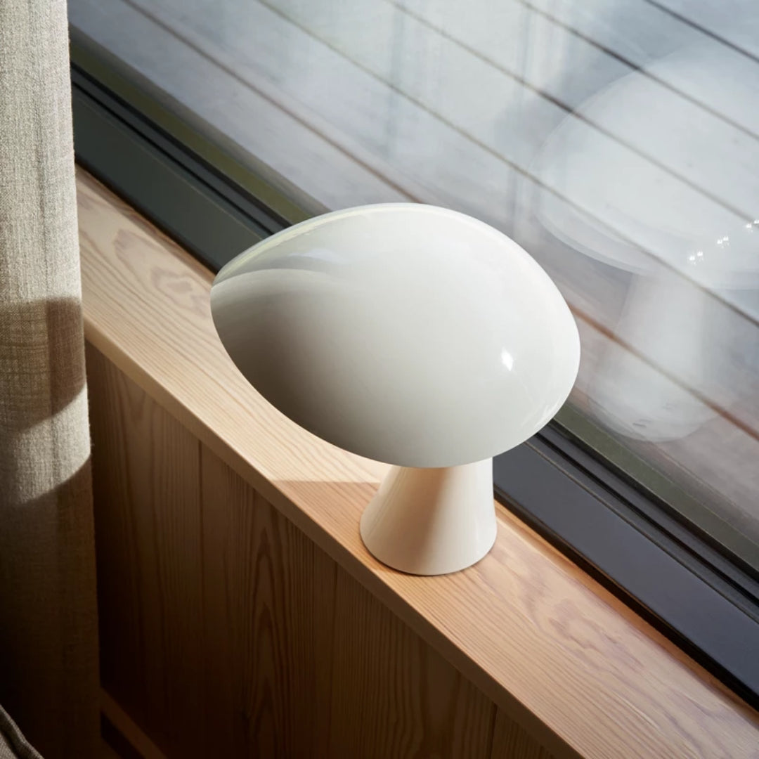 Rumee 220 Portable Lamp