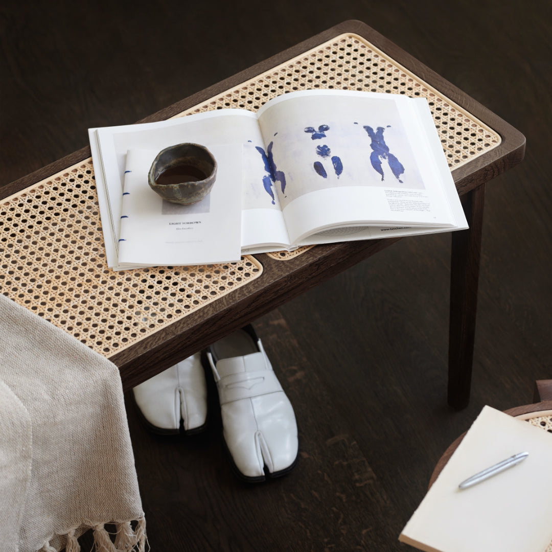 Le Roi Bench lifestyle closeup