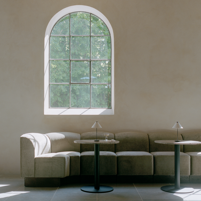 Shore Modular Dining Sofa - Curved End Right, Plinth, Module 42