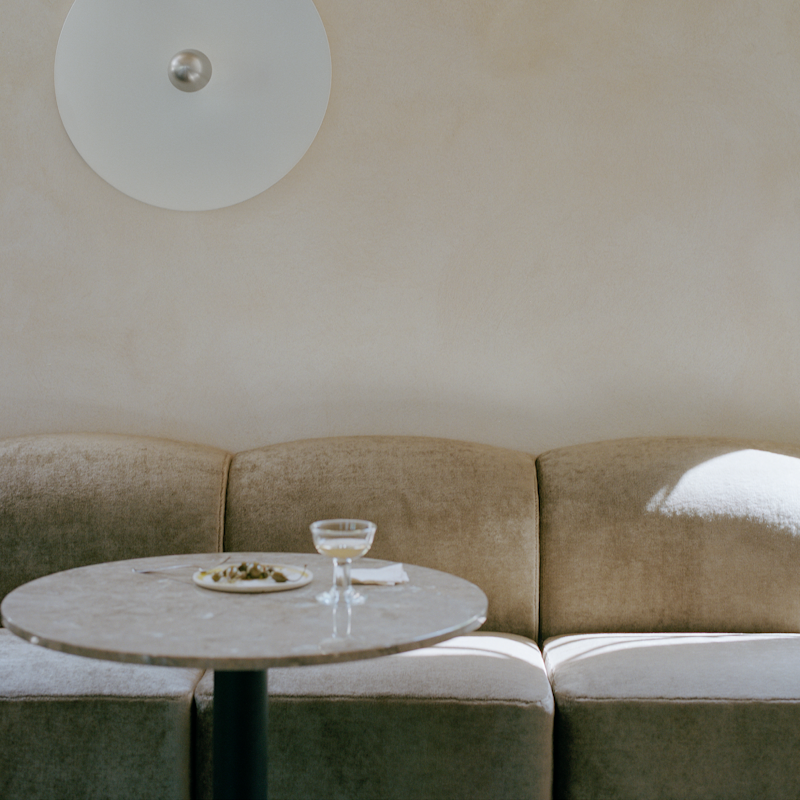 Shore Modular Dining Sofa - Curved End Right, Plinth, Module 42