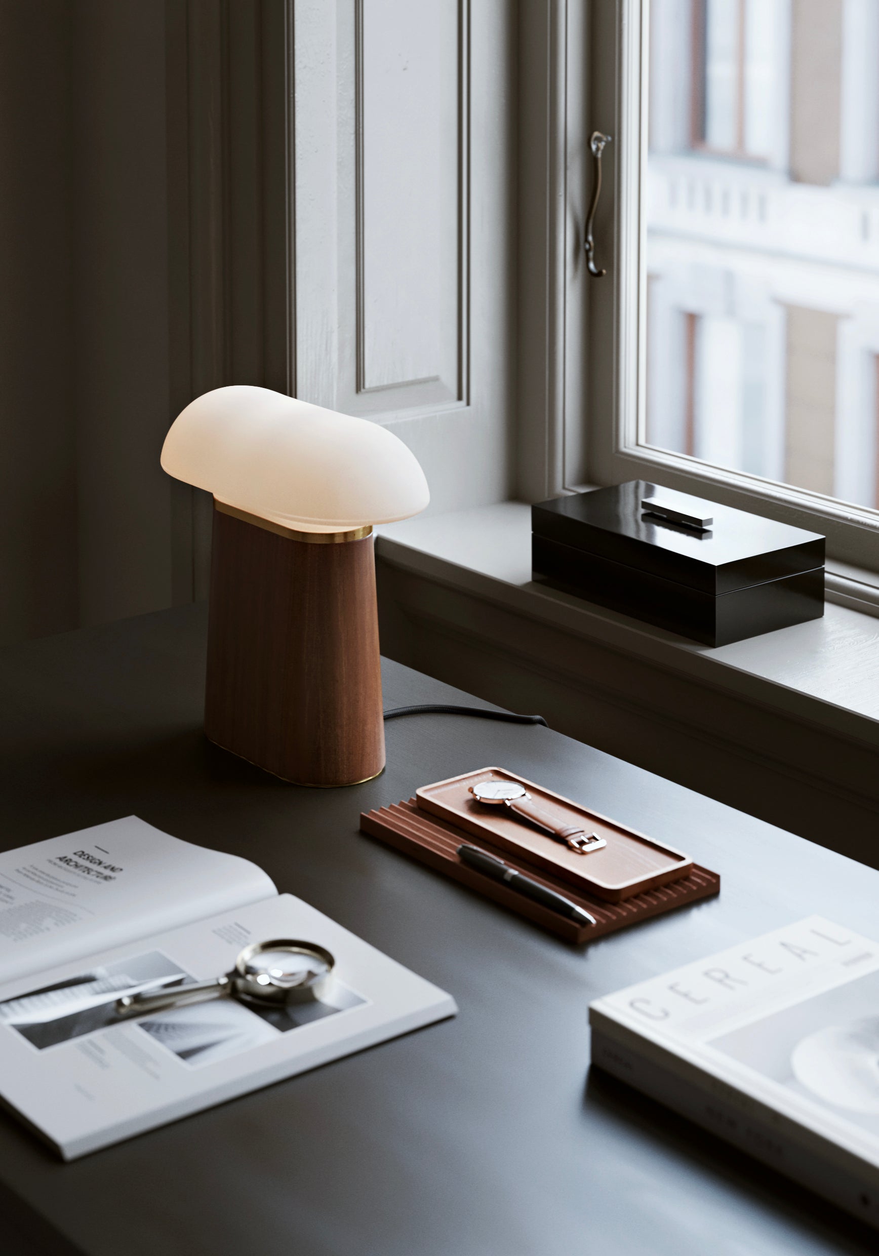 Nova Table Lamp