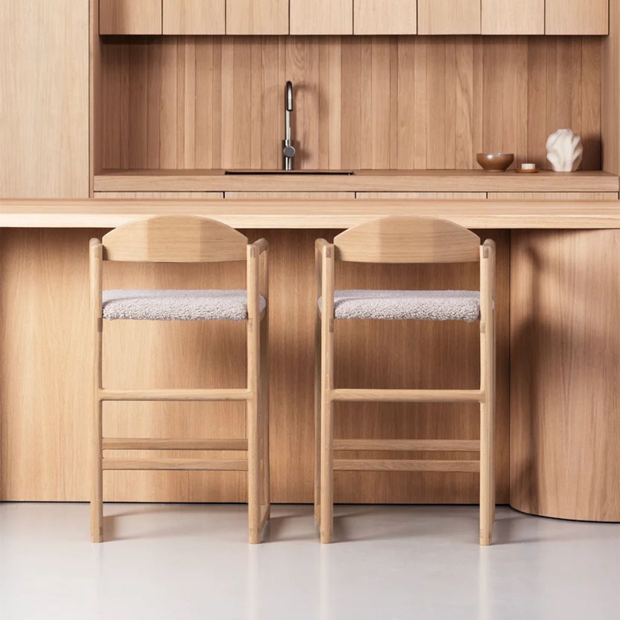 Carl Bar Stool