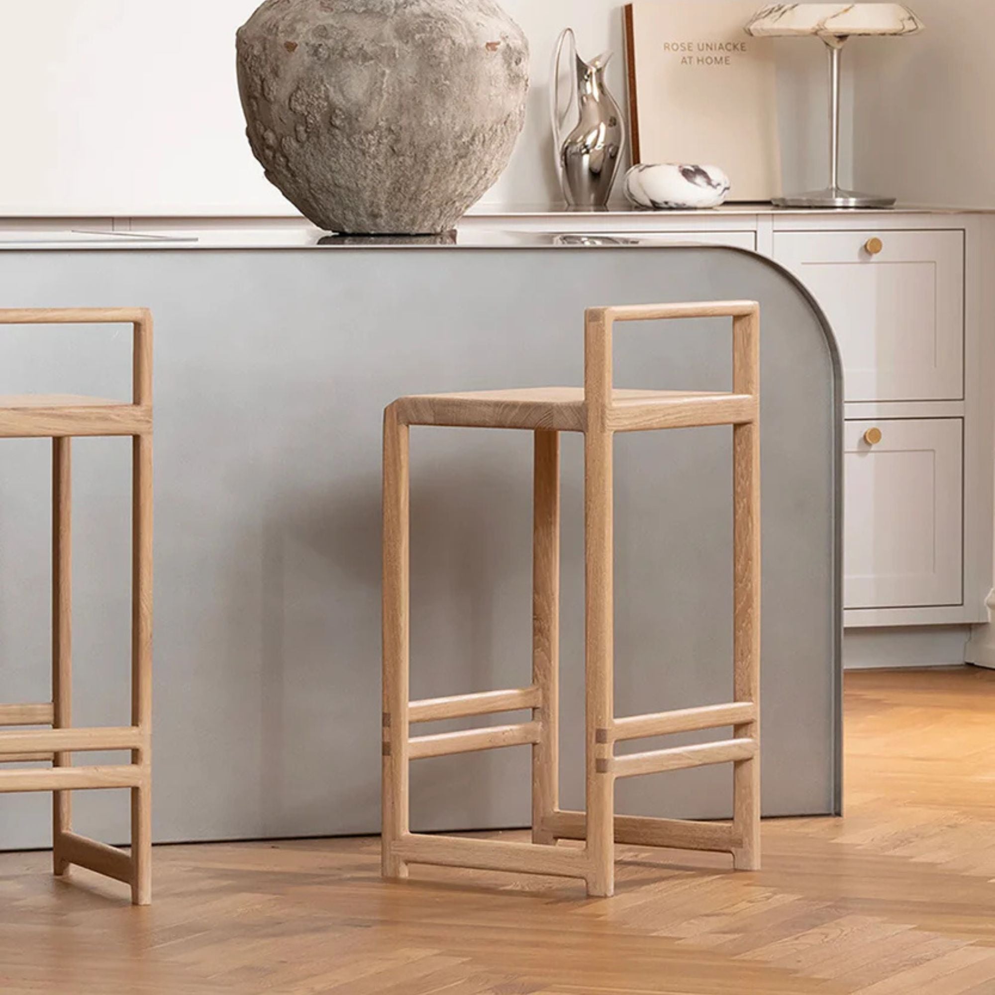 Ebba Bar Stool