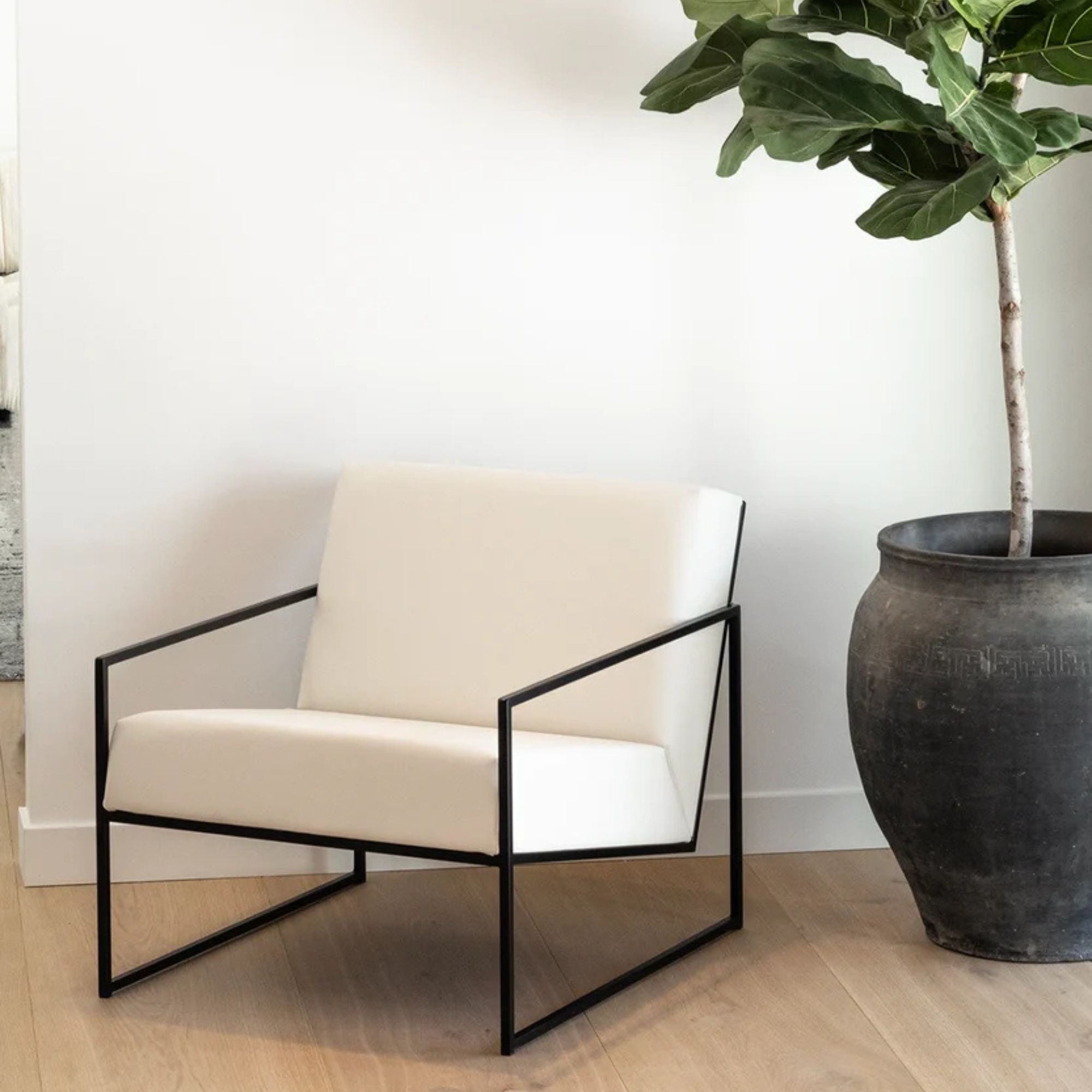Kent Lounge Chair