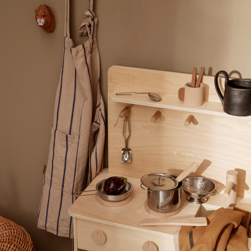 Used kitchen top play set