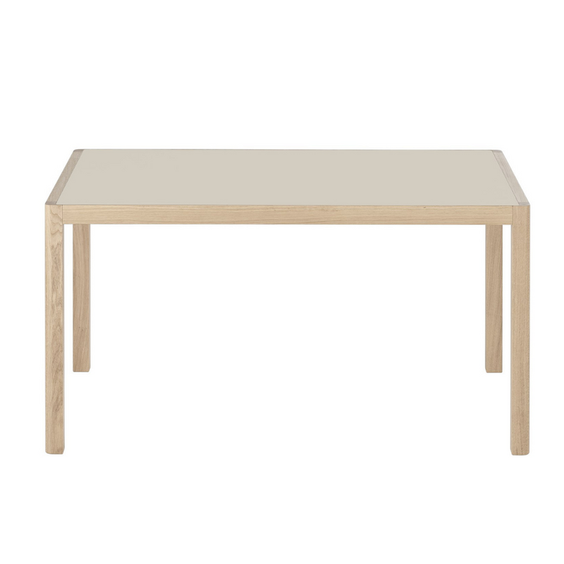 The Workshop Table 140 by MUUTO was designed in collaboration with Cecilie Manz resulting in a modern table made from high quality materials with attention to detail.