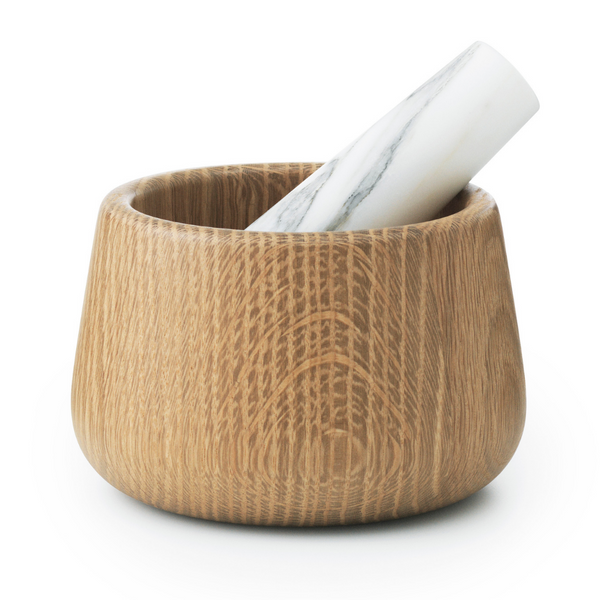 The Craft Mortar & Pestle is just one piece of the beautiful collaboration between Normann Copenhagen and Danish designer Simon Legald. The Craft Collection offers a variety of kitchen essentials, made of quality materials that are suitable for everyday use.